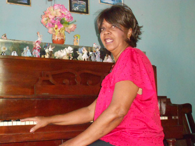 The Cuban Radio in Zenaida Beltran