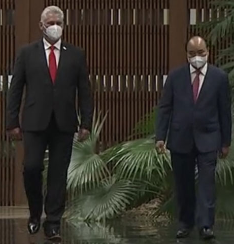 Cuban president meets with Vietnamese counterpart