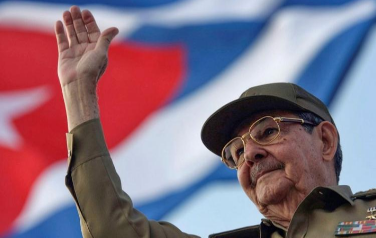 Cuba: Raúl Castro receives National History Award